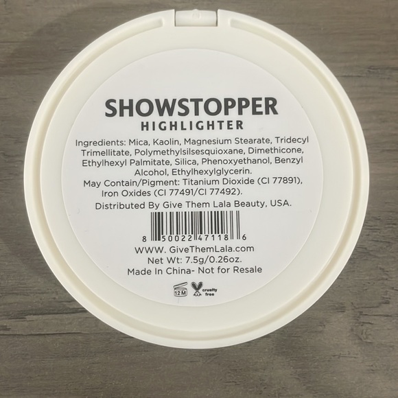 # Give Them LALA Beauty Showstopper Highlighter - Picture 4 of 4